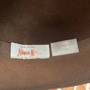 Neiman Marcus | Accessories | Neiman Marcus Vintage Womens  display picture 2